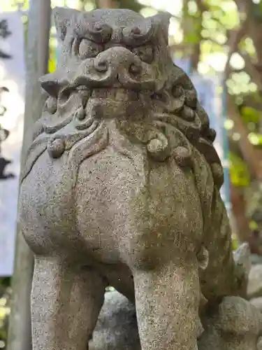 八百富神社の狛犬