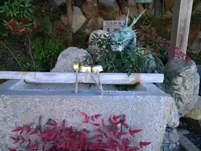 檜尾神社の手水舎