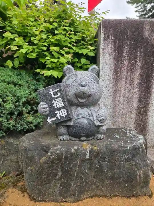 中野沼袋氷川神社の{uncategorized: "未分類", other: "その他", undefined: "問題あり", building: "その他建物", grave: "お墓", sacred_gate: "鳥居", guardian: "狛犬", statue: "像", buddha: "仏像", history: "歴史", nature: "自然", garden: "庭園", animal: "動物", pagoda: "塔", temizu: "手水舎", mountain_gate: "山門・神門", sanctuary: "本殿・本堂", subordinate: "末社・摂社", art: "芸術", scenery: "景色", jizo: "地蔵", ema: "絵馬", goshuin: "御朱印", omikuji: "おみくじ", items: "授与品その他", amulet: "お守り", goshuincho: "御朱印帳", eats: "食事", festival: "お祭り", votive_dance: "神楽", shichigosan: "七五三参", wedding: "結婚式", experience: "体験その他", initially: "初詣", around: "周辺", anti_infection: "感染症対策"}