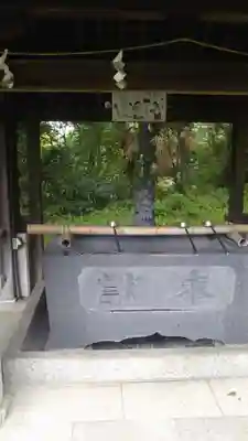 藤島神社(贈正一位新田義貞公之大宮)の手水舎