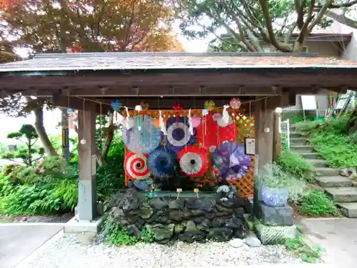 虻田神社の手水