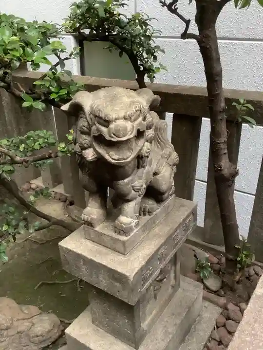柳里神社の狛犬