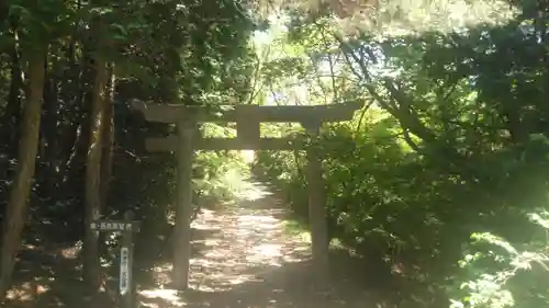 箭山神社上宮の鳥居