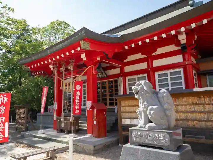 鹿島御児神社の{uncategorized: "未分類", other: "その他", undefined: "問題あり", building: "その他建物", grave: "お墓", sacred_gate: "鳥居", guardian: "狛犬", statue: "像", buddha: "仏像", history: "歴史", nature: "自然", garden: "庭園", animal: "動物", pagoda: "塔", temizu: "手水舎", mountain_gate: "山門・神門", sanctuary: "本殿・本堂", subordinate: "末社・摂社", art: "芸術", scenery: "景色", jizo: "地蔵", ema: "絵馬", goshuin: "御朱印", omikuji: "おみくじ", items: "授与品その他", amulet: "お守り", goshuincho: "御朱印帳", eats: "食事", festival: "お祭り", votive_dance: "神楽", shichigosan: "七五三参", wedding: "結婚式", experience: "体験その他", initially: "初詣", around: "周辺", anti_infection: "感染症対策"}