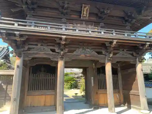 延命寺の山門・神門