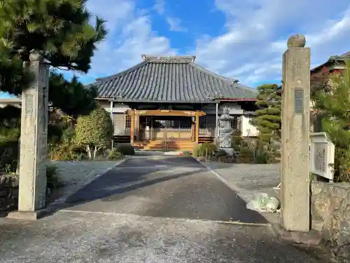 海眼院の{uncategorized: "未分類", other: "その他", undefined: "問題あり", building: "その他建物", grave: "お墓", sacred_gate: "鳥居", guardian: "狛犬", statue: "像", buddha: "仏像", history: "歴史", nature: "自然", garden: "庭園", animal: "動物", pagoda: "塔", temizu: "手水舎", mountain_gate: "山門・神門", sanctuary: "本殿・本堂", subordinate: "末社・摂社", art: "芸術", scenery: "景色", jizo: "地蔵", ema: "絵馬", goshuin: "御朱印", omikuji: "おみくじ", items: "授与品その他", amulet: "お守り", goshuincho: "御朱印帳", eats: "食事", festival: "お祭り", votive_dance: "神楽", shichigosan: "七五三参", wedding: "結婚式", experience: "体験その他", initially: "初詣", around: "周辺", anti_infection: "感染症対策"}