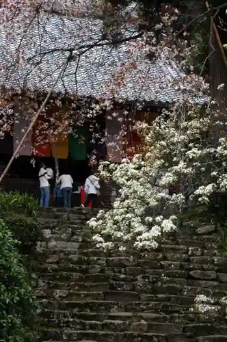 仏隆寺の本殿