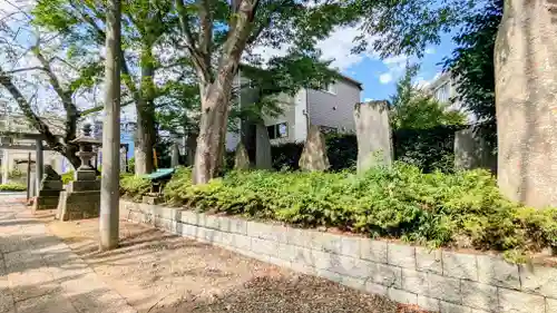 前原御嶽神社の建物その他