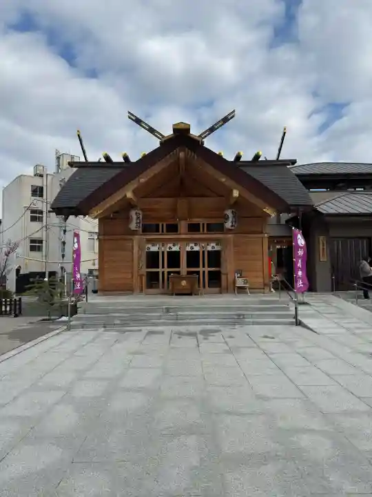 駒込妙義神社の{uncategorized: "未分類", other: "その他", undefined: "問題あり", building: "その他建物", grave: "お墓", sacred_gate: "鳥居", guardian: "狛犬", statue: "像", buddha: "仏像", history: "歴史", nature: "自然", garden: "庭園", animal: "動物", pagoda: "塔", temizu: "手水舎", mountain_gate: "山門・神門", sanctuary: "本殿・本堂", subordinate: "末社・摂社", art: "芸術", scenery: "景色", jizo: "地蔵", ema: "絵馬", goshuin: "御朱印", omikuji: "おみくじ", items: "授与品その他", amulet: "お守り", goshuincho: "御朱印帳", eats: "食事", festival: "お祭り", votive_dance: "神楽", shichigosan: "七五三参", wedding: "結婚式", experience: "体験その他", initially: "初詣", around: "周辺", anti_infection: "感染症対策"}