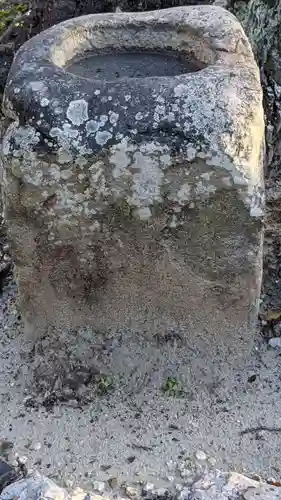 水鶏塚の手水舎