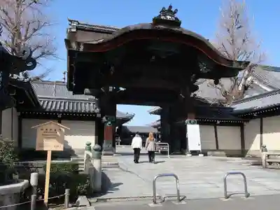 東本願寺(真宗本廟)の山門・神門