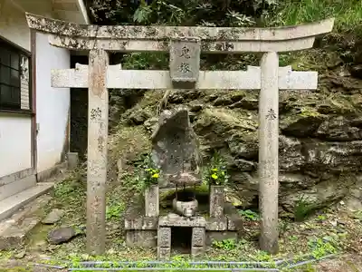 脳天大神龍王院(奈良県)