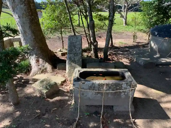八幡神社の手水舎