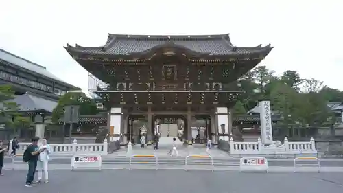 成田山新勝寺の山門・神門