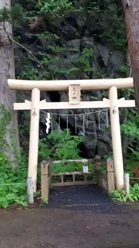 十和田神社の鳥居