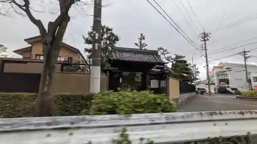 大音寺の山門