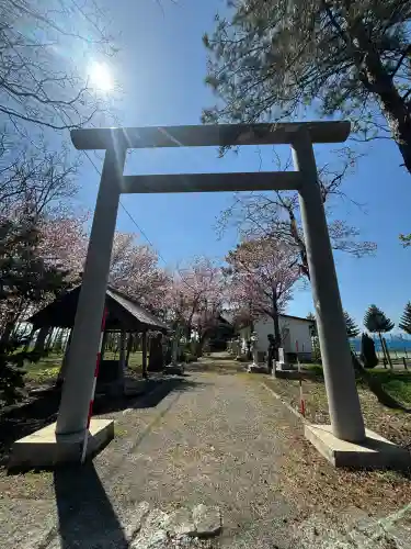 西当別神社の{uncategorized: "未分類", other: "その他", undefined: "問題あり", building: "その他建物", grave: "お墓", sacred_gate: "鳥居", guardian: "狛犬", statue: "像", buddha: "仏像", history: "歴史", nature: "自然", garden: "庭園", animal: "動物", pagoda: "塔", temizu: "手水舎", mountain_gate: "山門・神門", sanctuary: "本殿・本堂", subordinate: "末社・摂社", art: "芸術", scenery: "景色", jizo: "地蔵", ema: "絵馬", goshuin: "御朱印", omikuji: "おみくじ", items: "授与品その他", amulet: "お守り", goshuincho: "御朱印帳", eats: "食事", festival: "お祭り", votive_dance: "神楽", shichigosan: "七五三参", wedding: "結婚式", experience: "体験その他", initially: "初詣", around: "周辺", anti_infection: "感染症対策"}