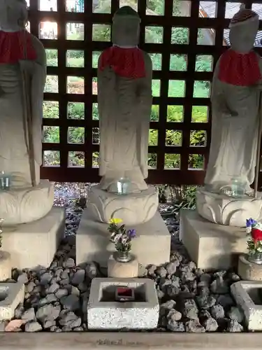 八事山 興正寺の地蔵