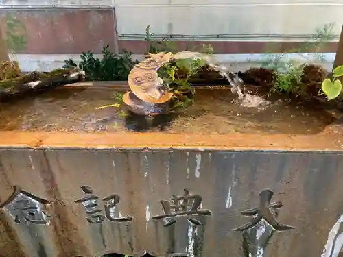 小野照崎神社の手水舎