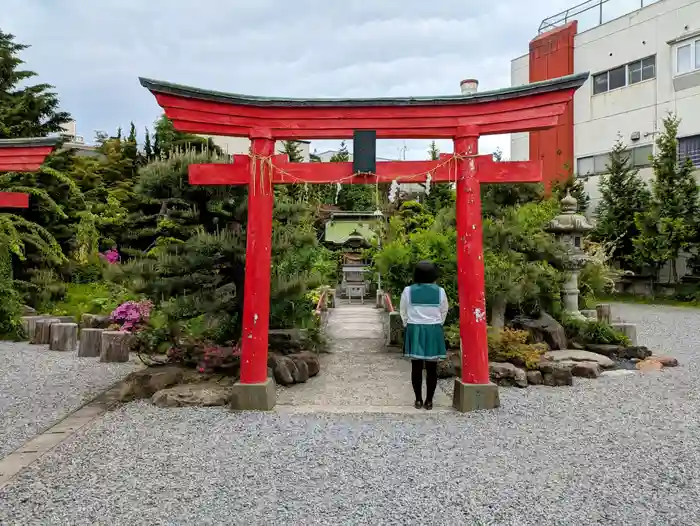 金生稲荷神社の鳥居