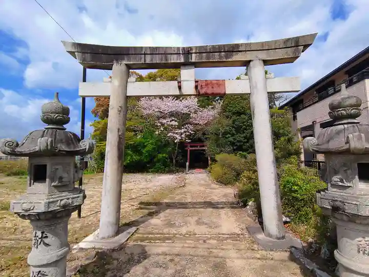 白郷稲荷神社の鳥居