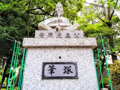 本刈谷神社の像