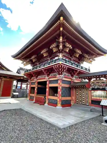 大杉神社の山門・神門
