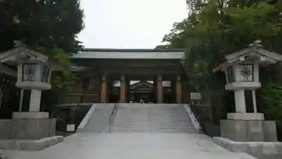 東郷神社の山門・神門