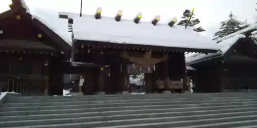 北海道神宮の山門・神門