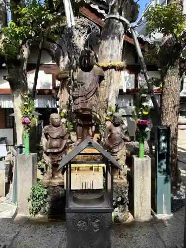 高津山 報恩院の{uncategorized: "未分類", other: "その他", undefined: "問題あり", building: "その他建物", grave: "お墓", sacred_gate: "鳥居", guardian: "狛犬", statue: "像", buddha: "仏像", history: "歴史", nature: "自然", garden: "庭園", animal: "動物", pagoda: "塔", temizu: "手水舎", mountain_gate: "山門・神門", sanctuary: "本殿・本堂", subordinate: "末社・摂社", art: "芸術", scenery: "景色", jizo: "地蔵", ema: "絵馬", goshuin: "御朱印", omikuji: "おみくじ", items: "授与品その他", amulet: "お守り", goshuincho: "御朱印帳", eats: "食事", festival: "お祭り", votive_dance: "神楽", shichigosan: "七五三参", wedding: "結婚式", experience: "体験その他", initially: "初詣", around: "周辺", anti_infection: "感染症対策"}