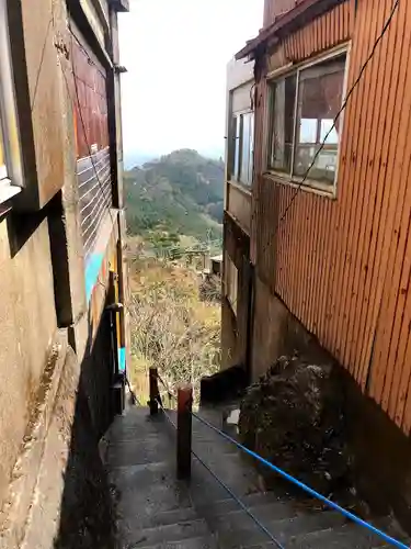 尺間神社の建物その他