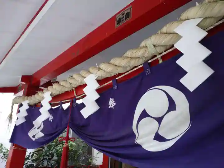 讃岐小白稲荷神社の本殿・本堂