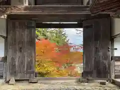 龍穏寺の山門