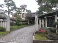 東秀院の山門・神門