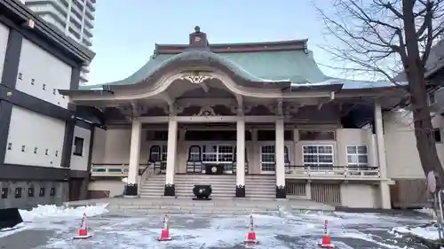 中央寺の本殿