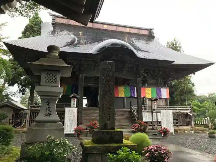 如法寺(鳥追観音)の本殿・本堂