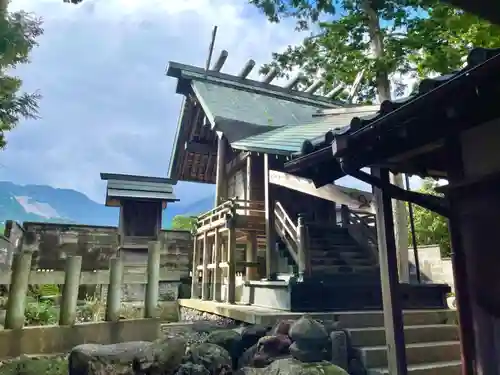 御厨神社の本殿・本堂