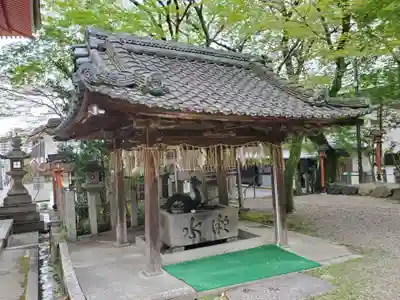 長等神社の手水舎