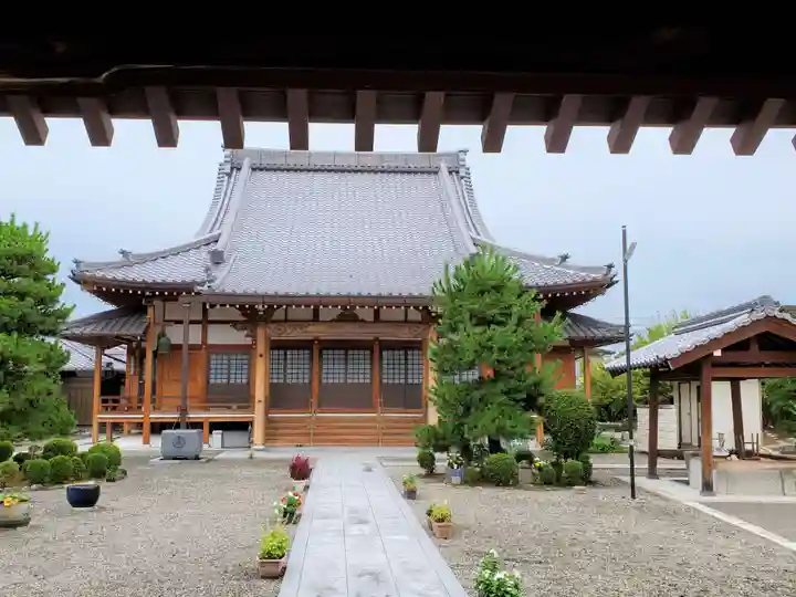 西琳寺の本殿・本堂