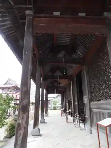 興福寺の本殿・本堂