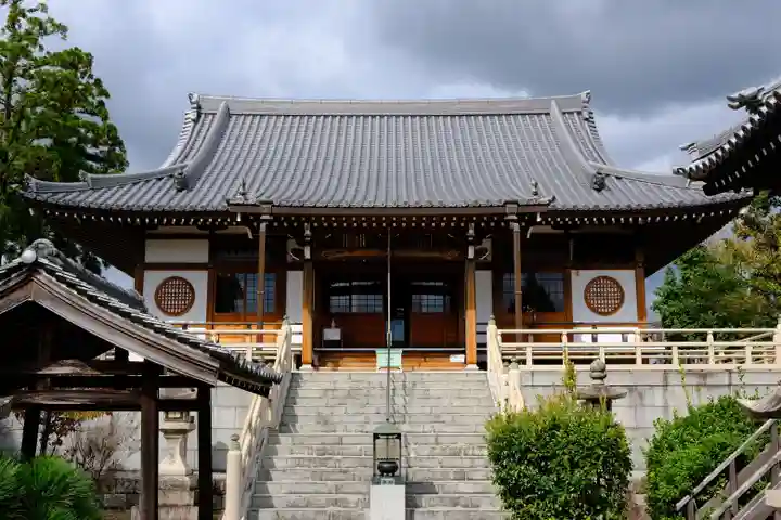 達磨寺の本殿・本堂