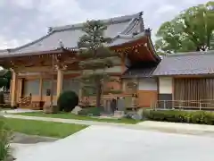 東宝寺の本殿