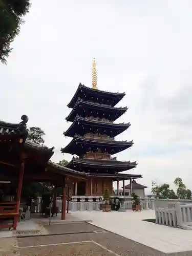 中山寺の塔