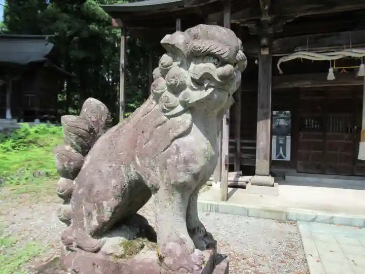 諏訪社(新潟県)