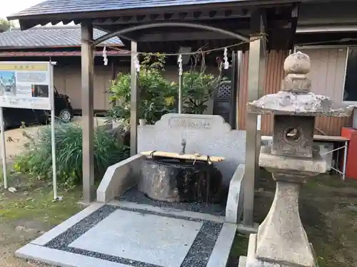 三島鴨神社の手水舎