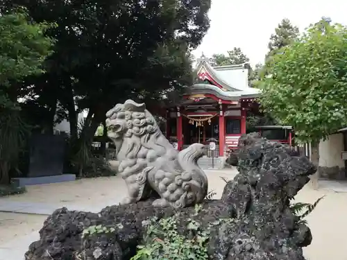 柏諏訪神社の狛犬