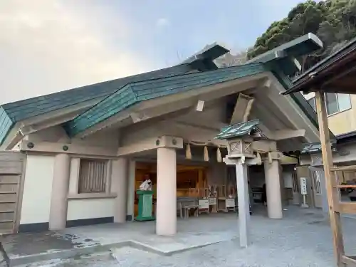二見興玉神社の{uncategorized: "未分類", other: "その他", undefined: "問題あり", building: "その他建物", grave: "お墓", sacred_gate: "鳥居", guardian: "狛犬", statue: "像", buddha: "仏像", history: "歴史", nature: "自然", garden: "庭園", animal: "動物", pagoda: "塔", temizu: "手水舎", mountain_gate: "山門・神門", sanctuary: "本殿・本堂", subordinate: "末社・摂社", art: "芸術", scenery: "景色", jizo: "地蔵", ema: "絵馬", goshuin: "御朱印", omikuji: "おみくじ", items: "授与品その他", amulet: "お守り", goshuincho: "御朱印帳", eats: "食事", festival: "お祭り", votive_dance: "神楽", shichigosan: "七五三参", wedding: "結婚式", experience: "体験その他", initially: "初詣", around: "周辺", anti_infection: "感染症対策"}