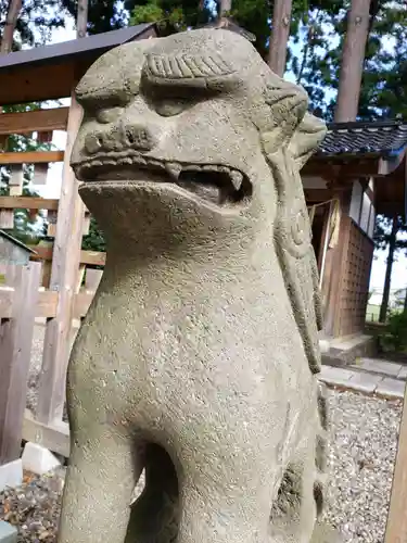 八幡神社の狛犬