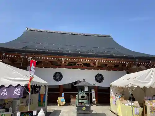 善光寺大本願の本殿・本堂