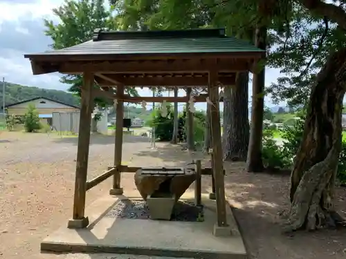 諏訪神社の手水舎